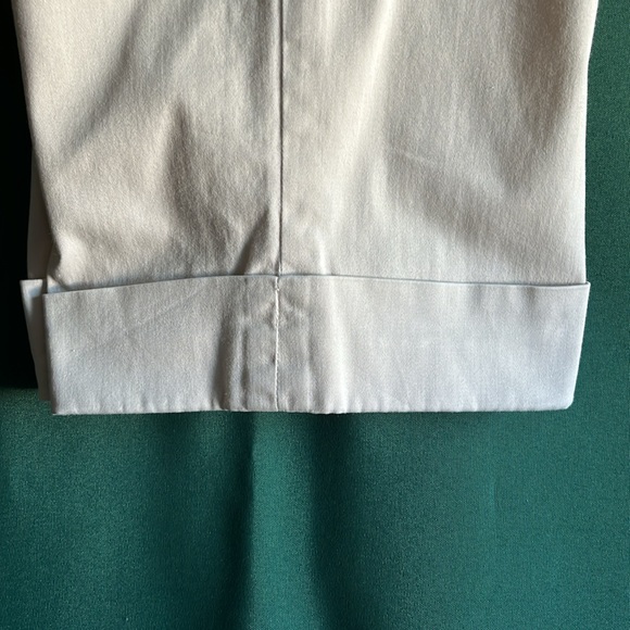 Willi Smith Khaki Capri Pants. Size 10. - Picture 5 of 10